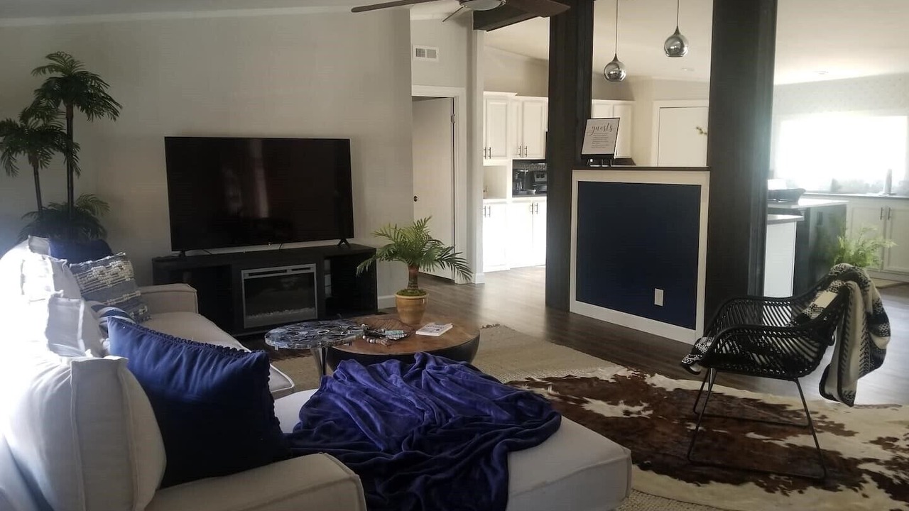 Photo of Livingroom in Kingston