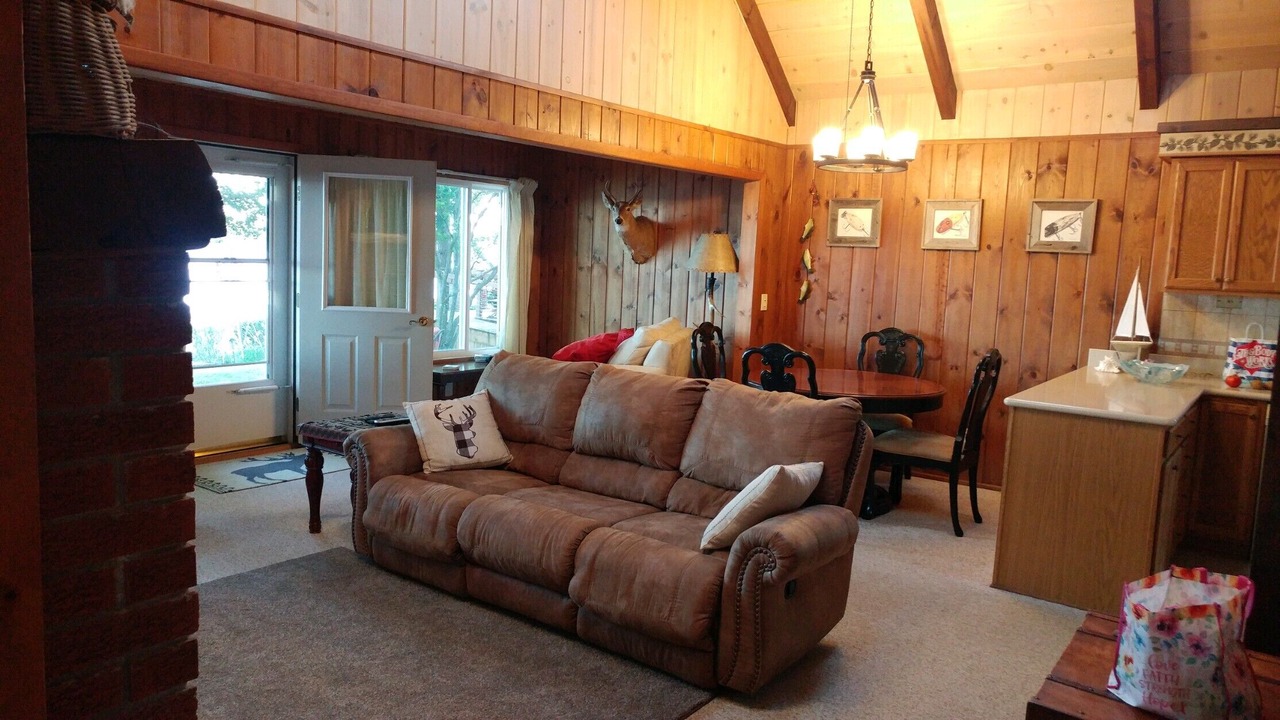 Photo of Livingroom in Long Lake