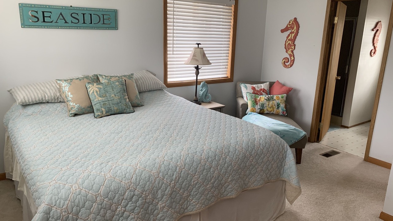 Photo of Bedroom in Long Lake