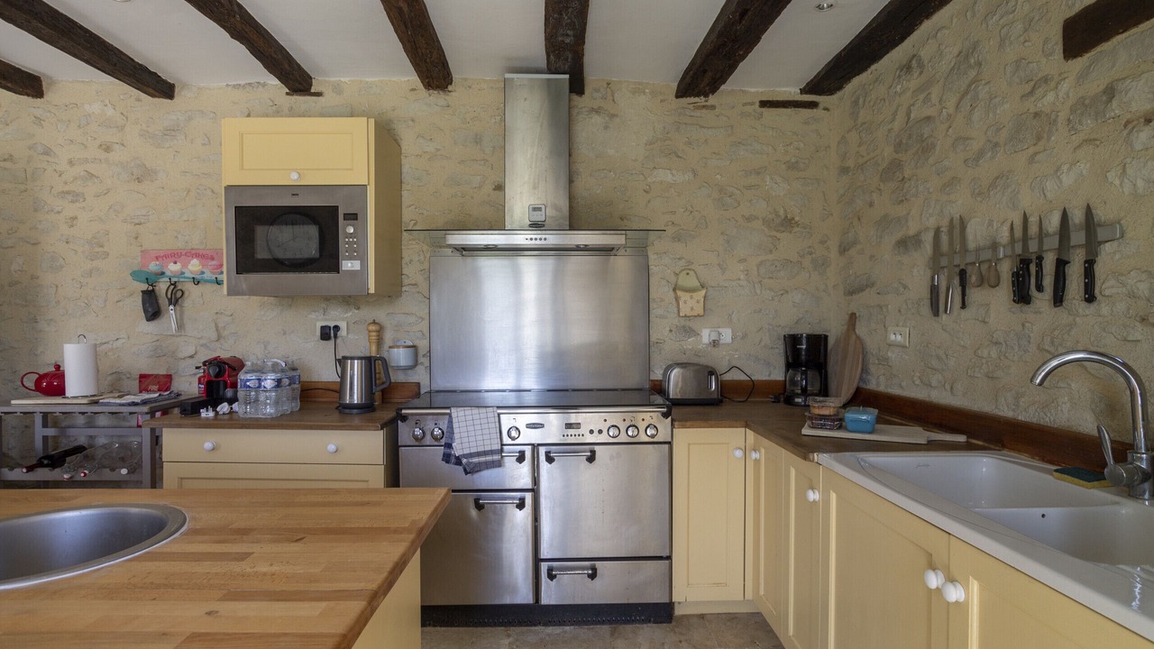 Photo of Kitchen in La Sauvetat-sur-Lede