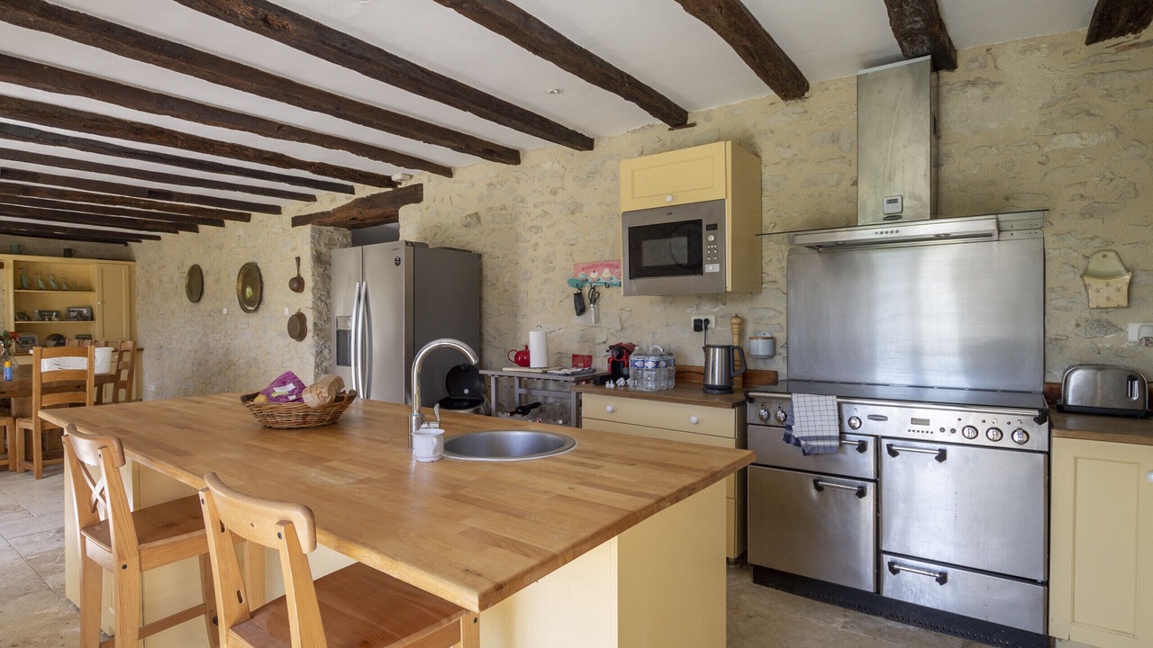 Photo of Kitchen in La Sauvetat-sur-Lede