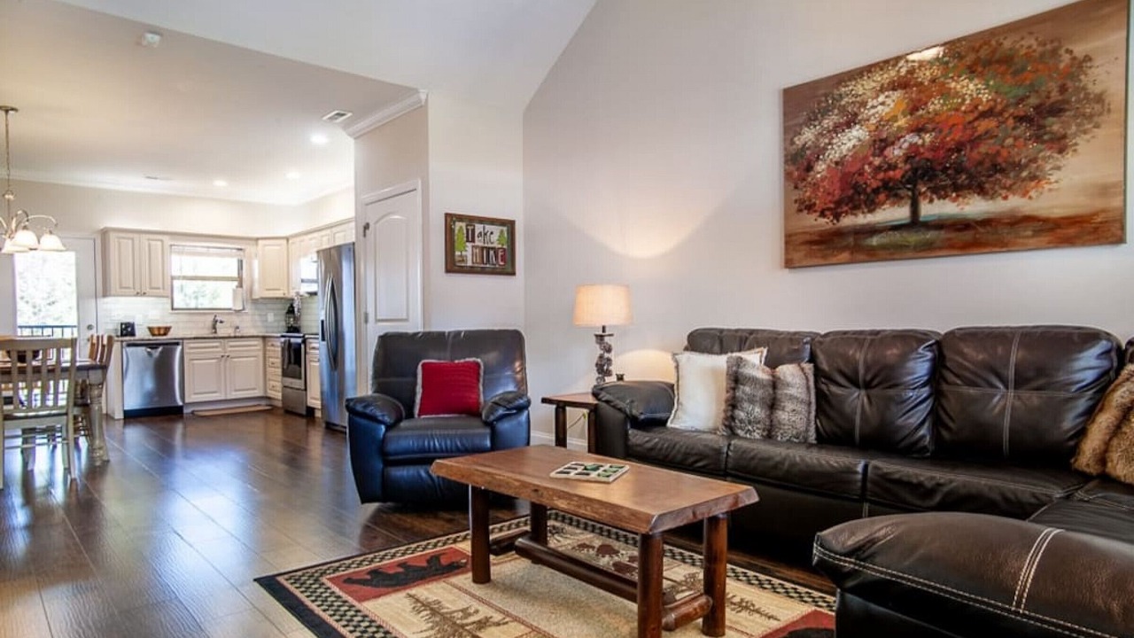 Photo of Livingroom in Townsend