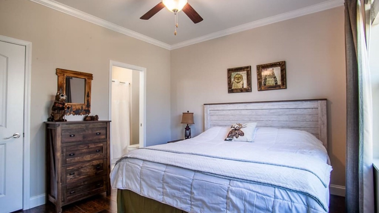 Photo of Bedroom in Townsend
