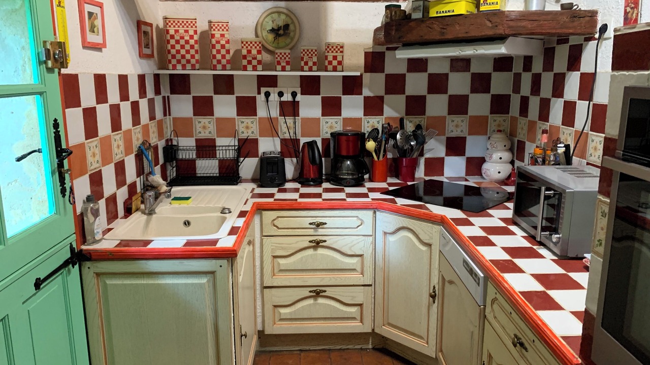 Photo of Kitchen in Beaumont-sur-Deme