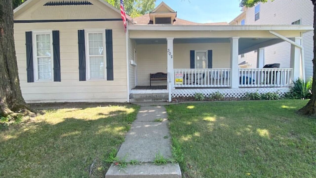 Photo of Outdoor in West Central