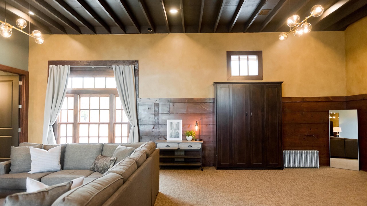 Photo of Others in Logan