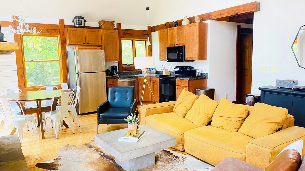 Photo of Livingroom in Stokes