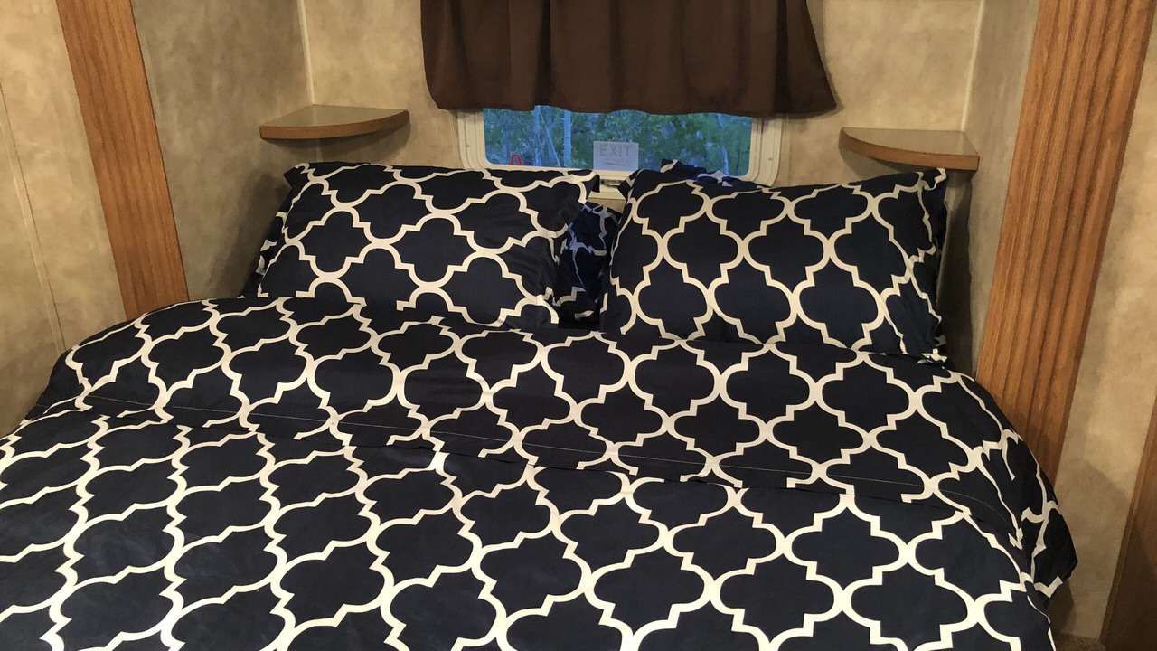 Photo of Bedroom in Onanole