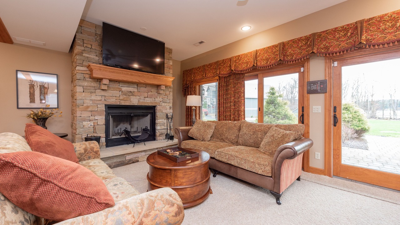 Photo of Livingroom in Waterfront Greens