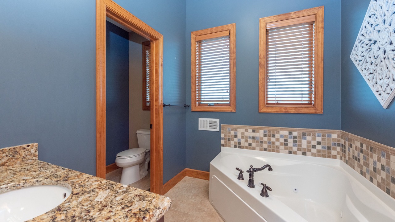 Photo of Bathroom in Waterfront Greens