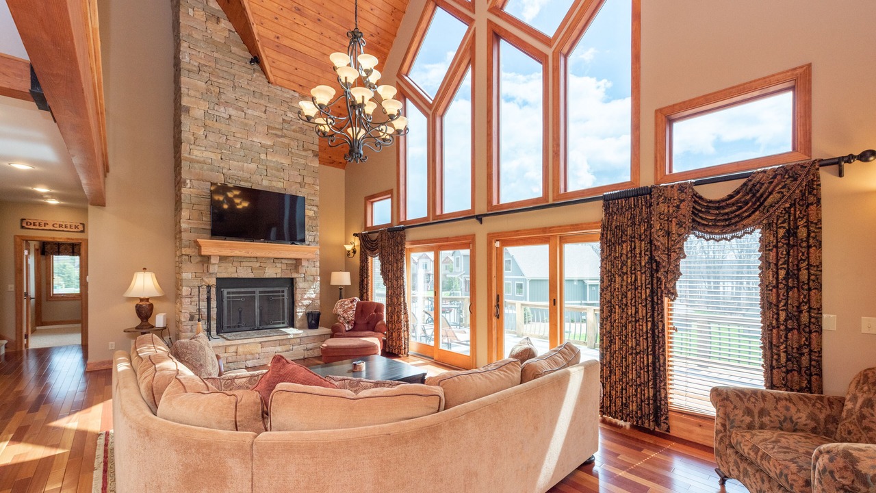 Photo of Livingroom in Waterfront Greens