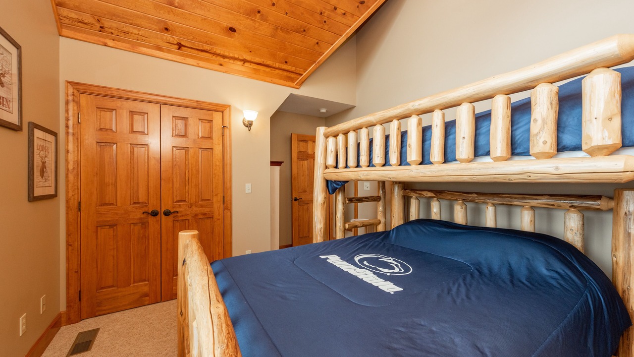 Photo of Bedroom in Waterfront Greens