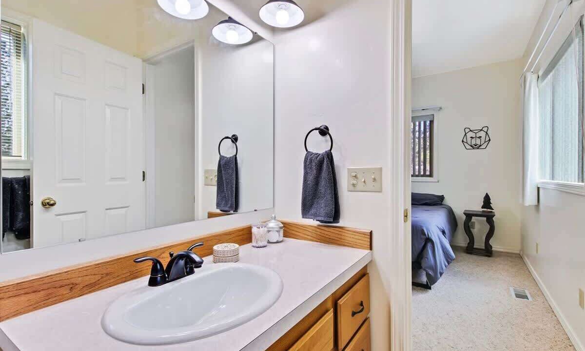 Photo of Bathroom in Cascade