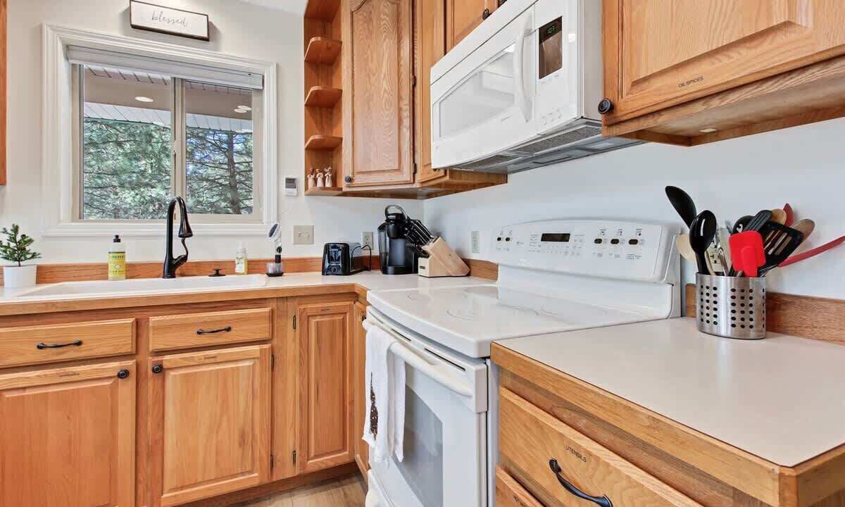 Photo of Others in Cascade