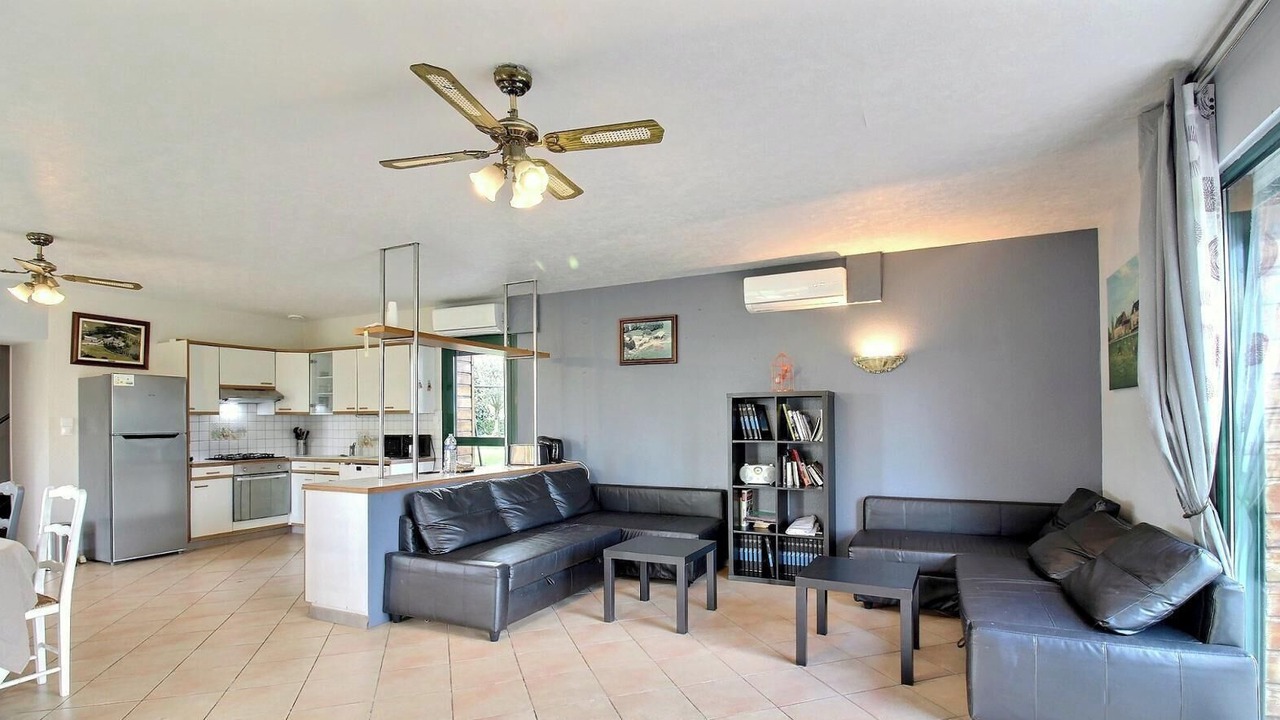Photo of Livingroom in Marzan