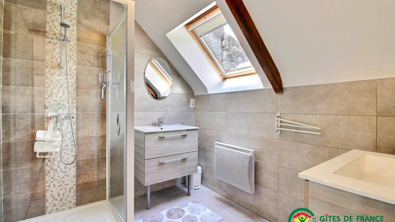 Photo of Bathroom in Melrand