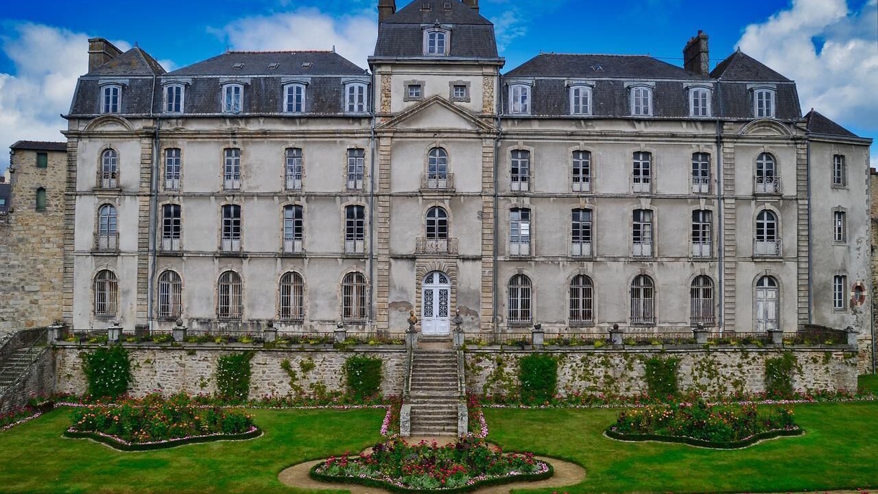 Photo of Outdoor in Grand-Champ