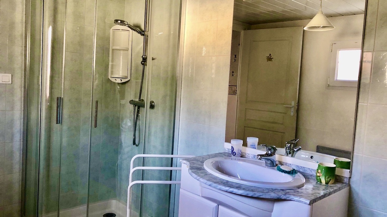 Photo of Bathroom in Muzillac