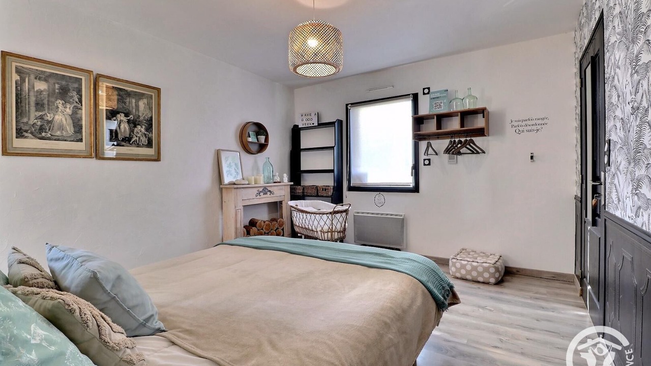 Photo of Bedroom in Corps-Nuds