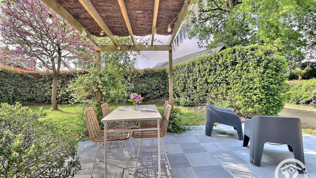 Photo of Outdoor in Corps-Nuds