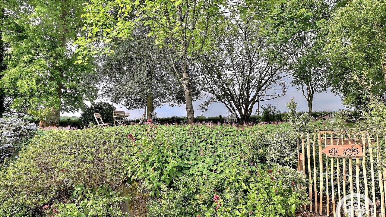 Photo of Outdoor in Corps-Nuds