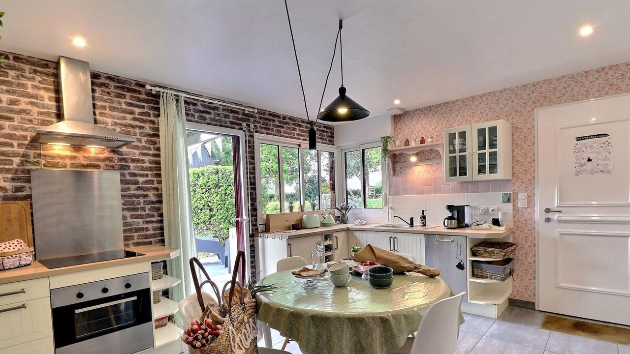 Photo of Kitchen in Corps-Nuds