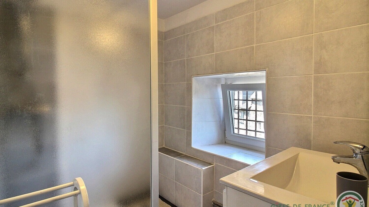 Photo of Bathroom in Dinan