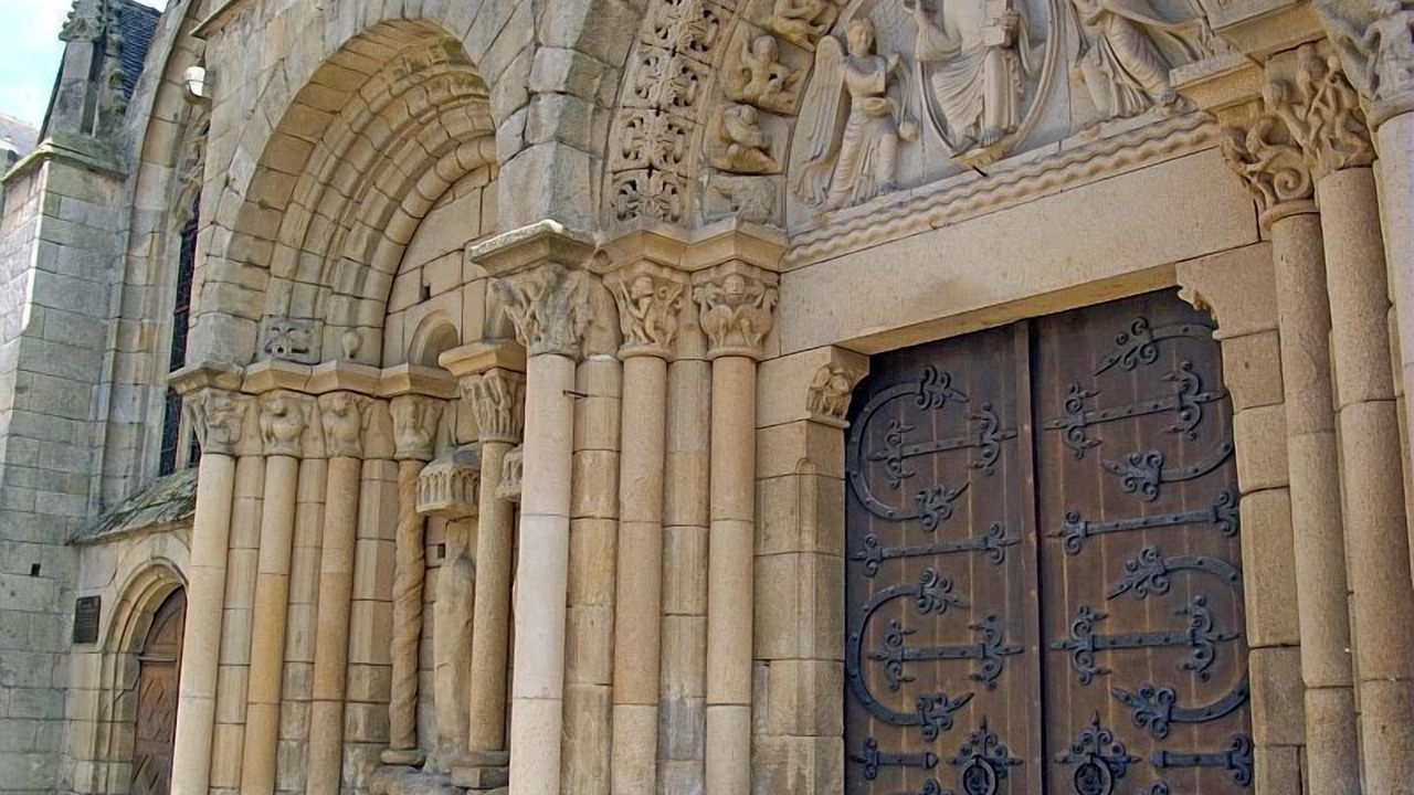Photo of Others in Dinan