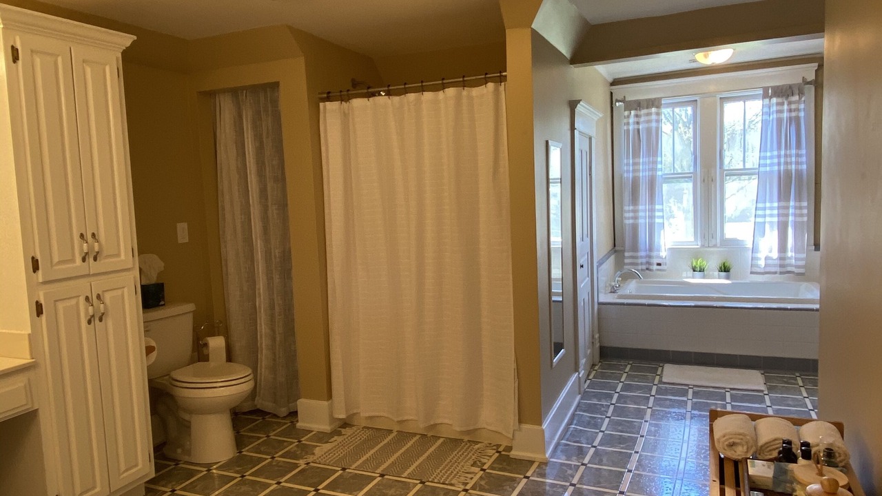 Photo of Bathroom in Soddy-Daisy