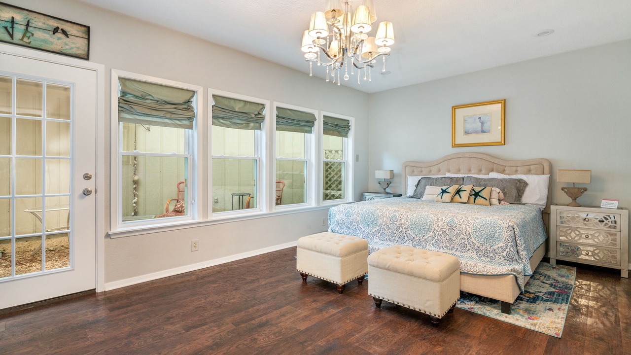 Photo of Bedroom in Holly Lake Ranch