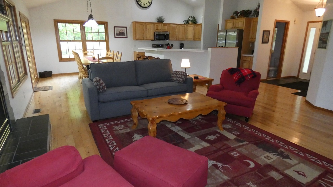 Photo of Livingroom in Mancelona
