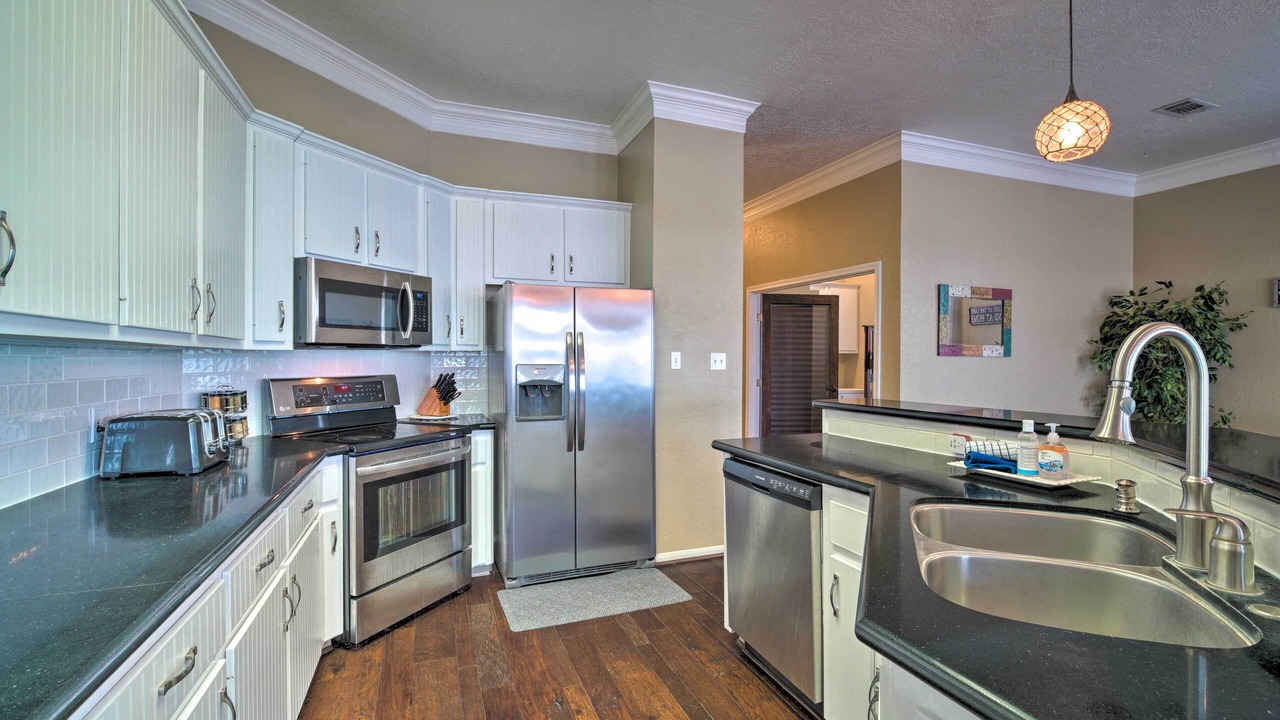 Photo of Kitchen in April Sound