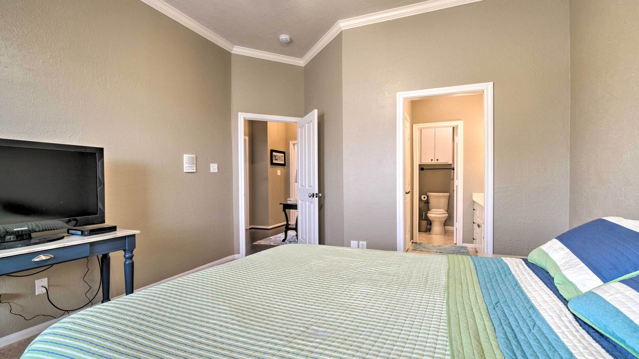 Photo of Bedroom in April Sound