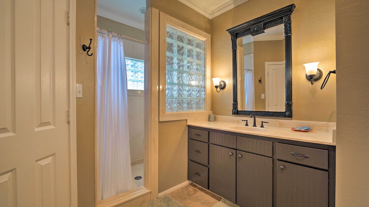 Photo of Bathroom in April Sound