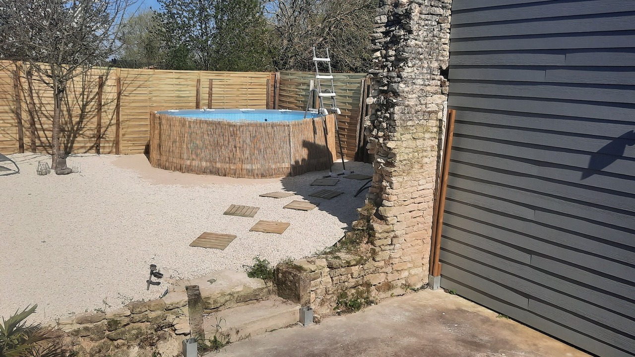 Photo of Outdoor in La Brousse