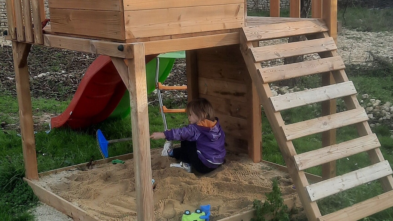 Photo of Others in La Brousse