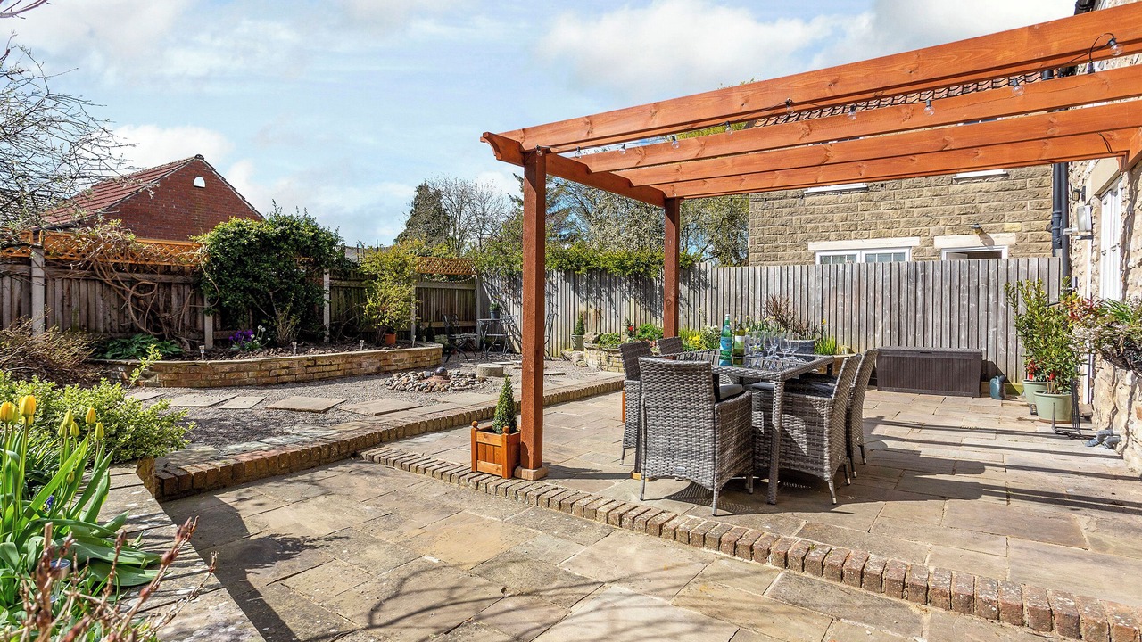 Photo of Outdoor in Pickering