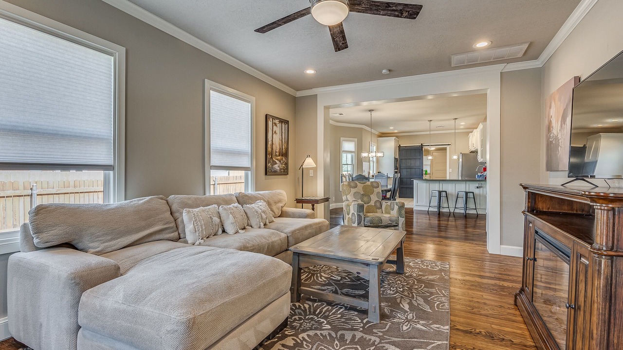 Photo of Livingroom in Central Oklahoma City