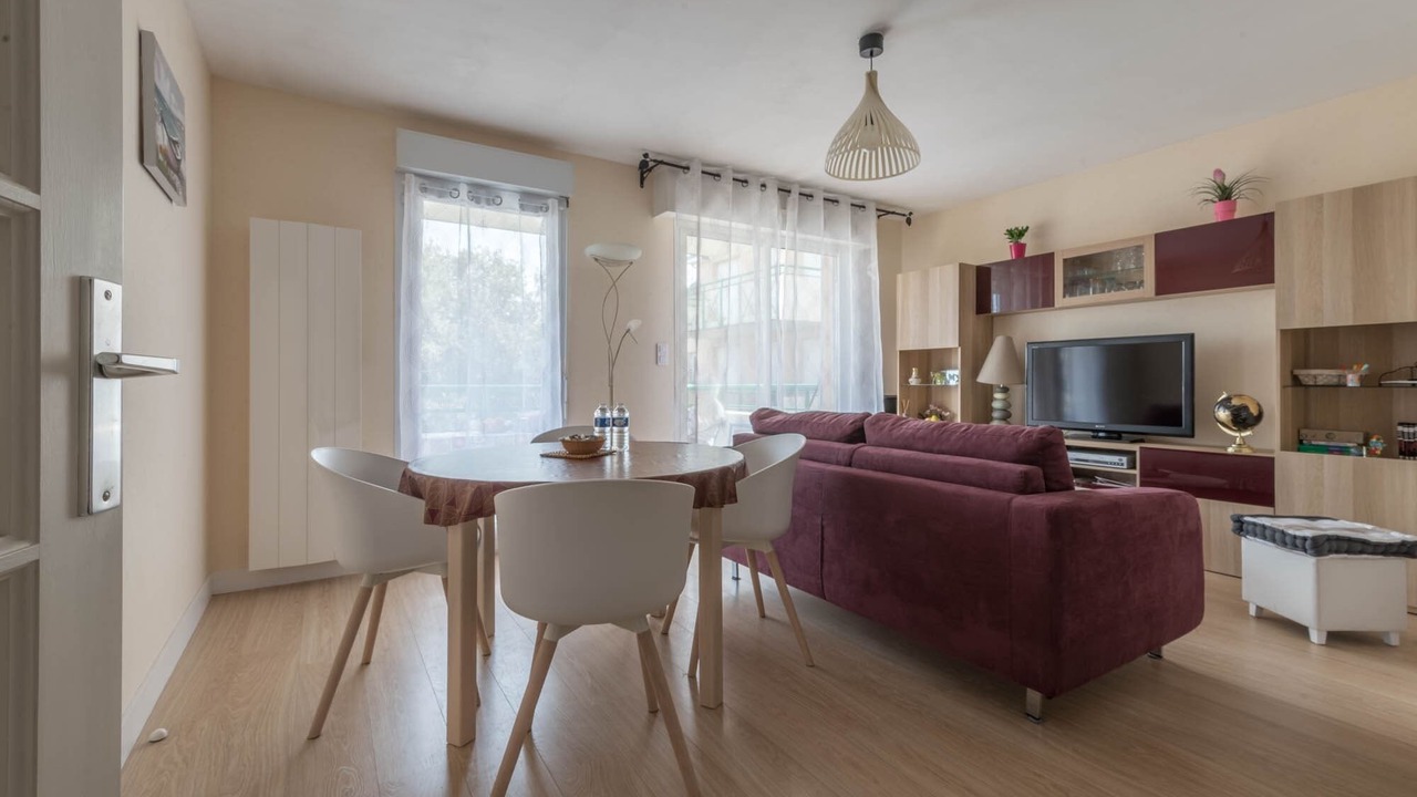 Photo of Livingroom in Saint-Marc-sur-Mer