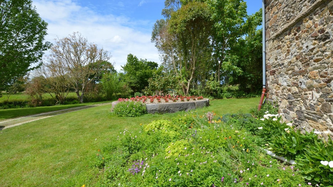 Photo of Outdoor in Saint-Jouan-des-Guerets