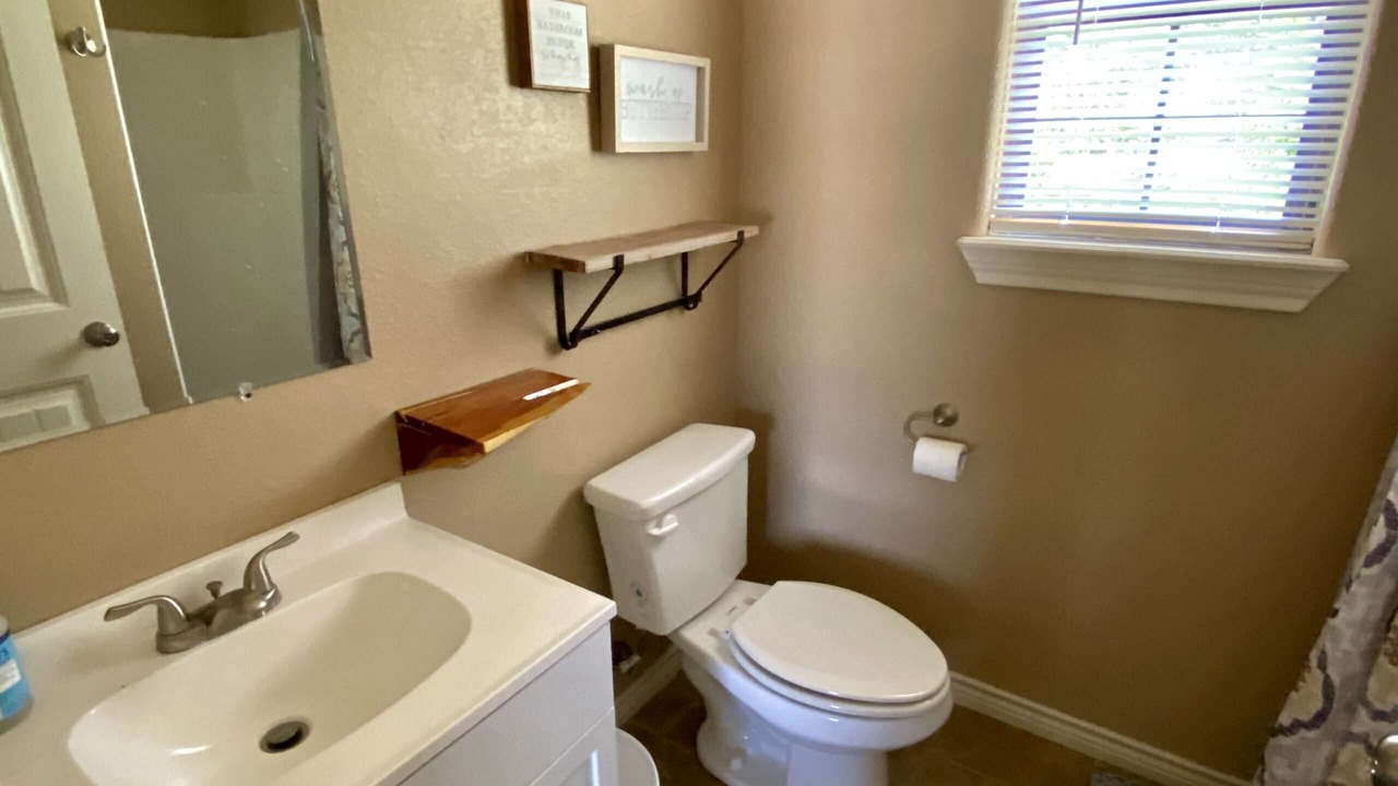 Photo of Bathroom in Concan