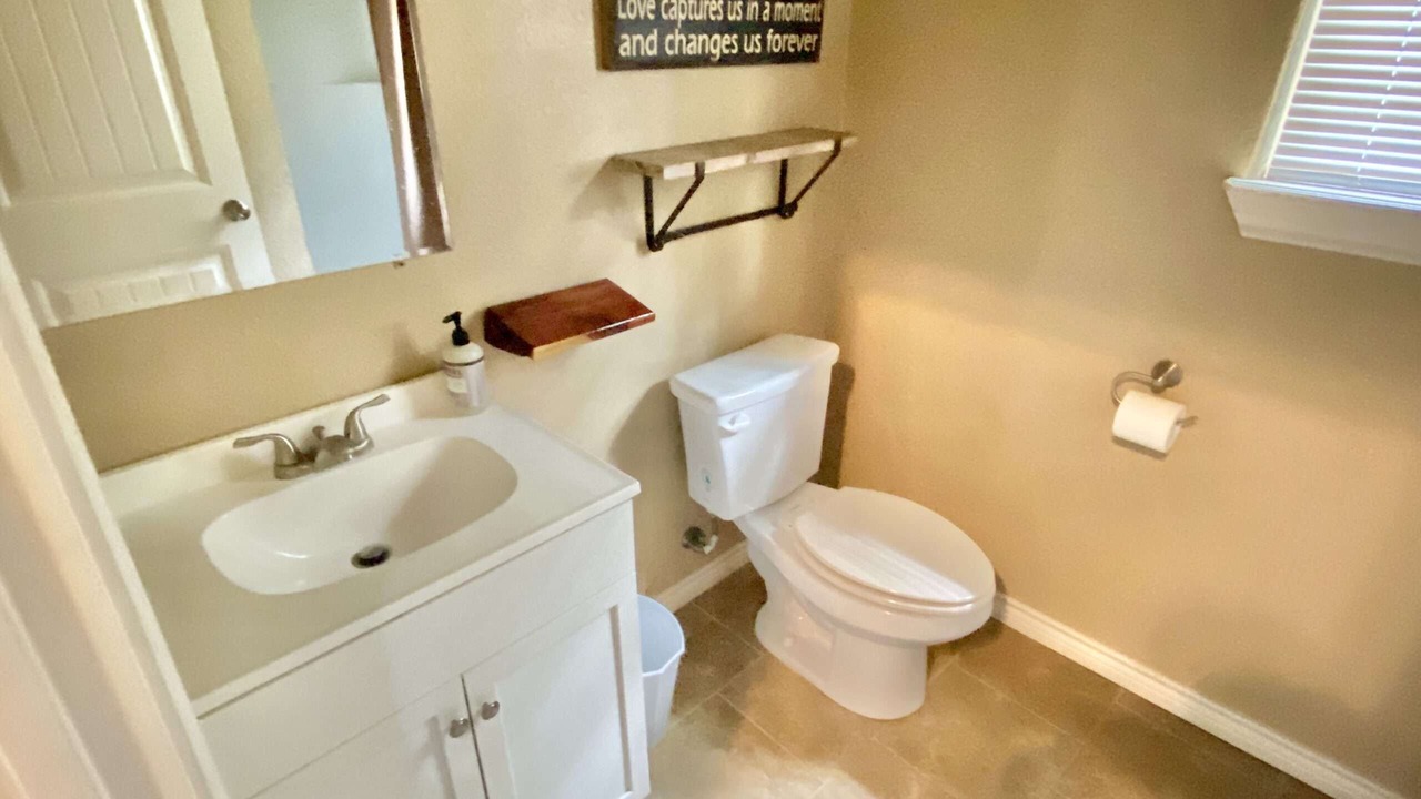 Photo of Bathroom in Concan