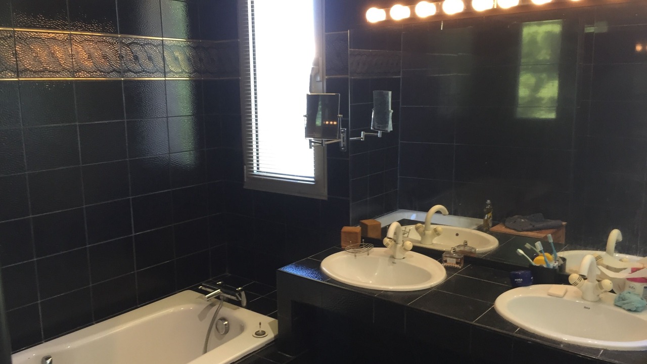 Photo of Bathroom in Montbazin