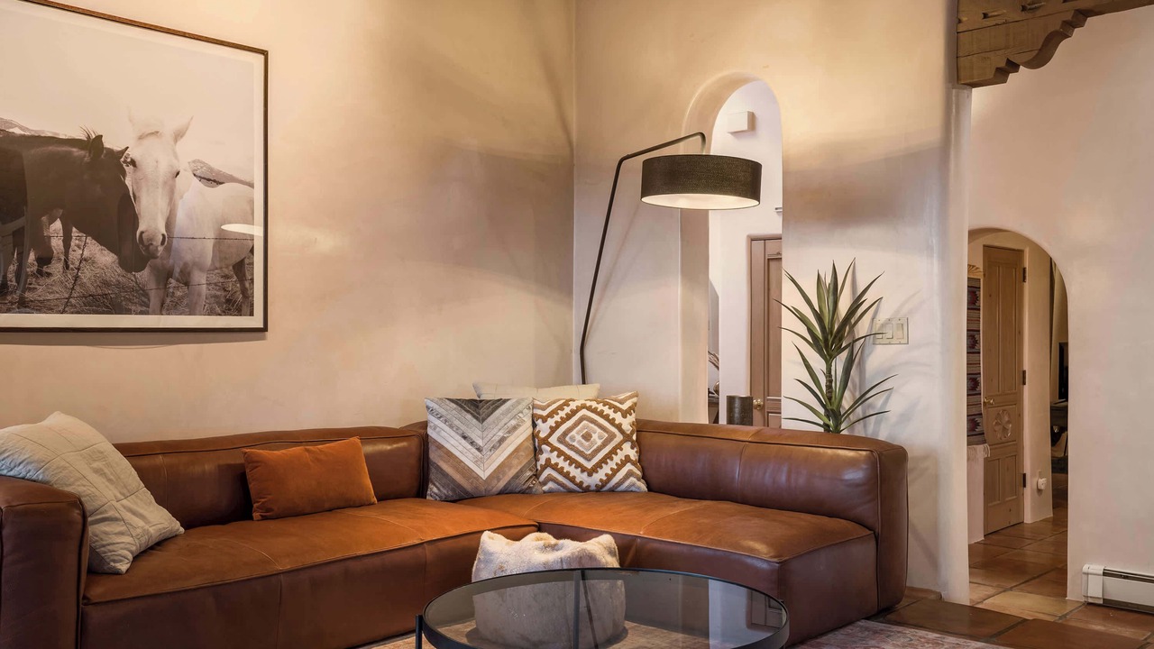 Photo of Livingroom in North Hills