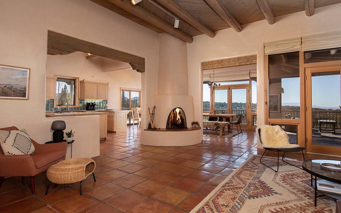 Photo of Livingroom in North Hills