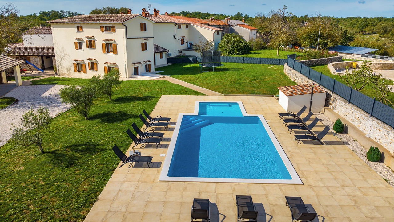 Photo of Outdoor in Grzini