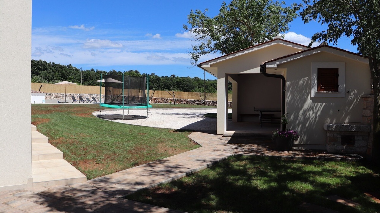 Photo of Outdoor in Grzini