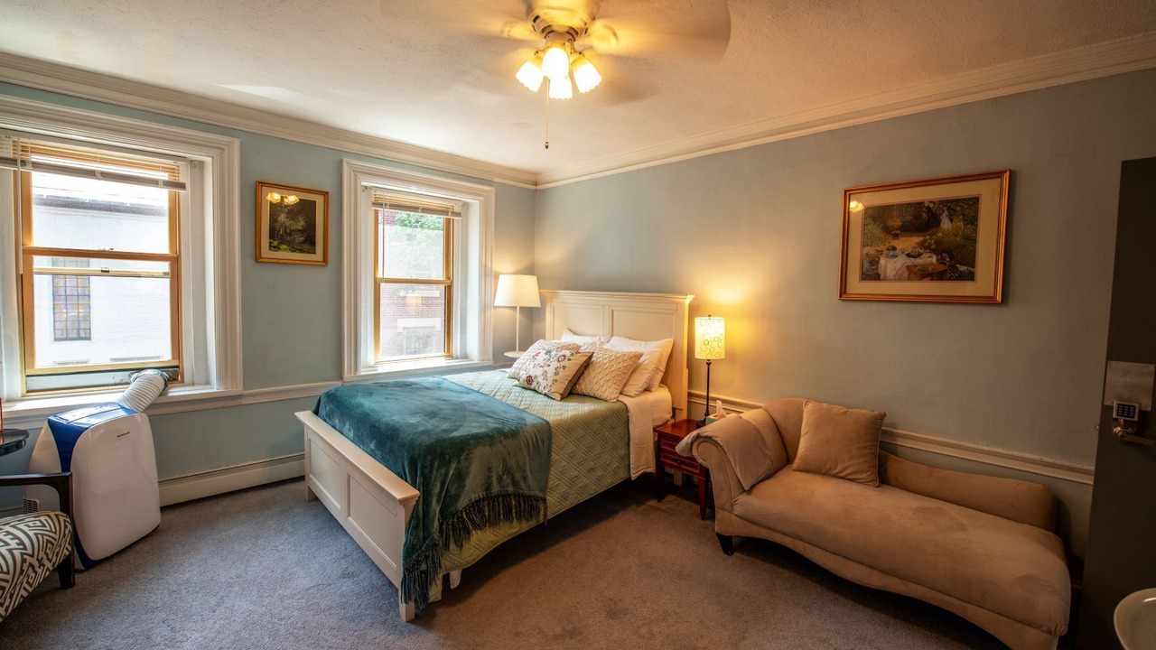 Photo of Bedroom in Boston