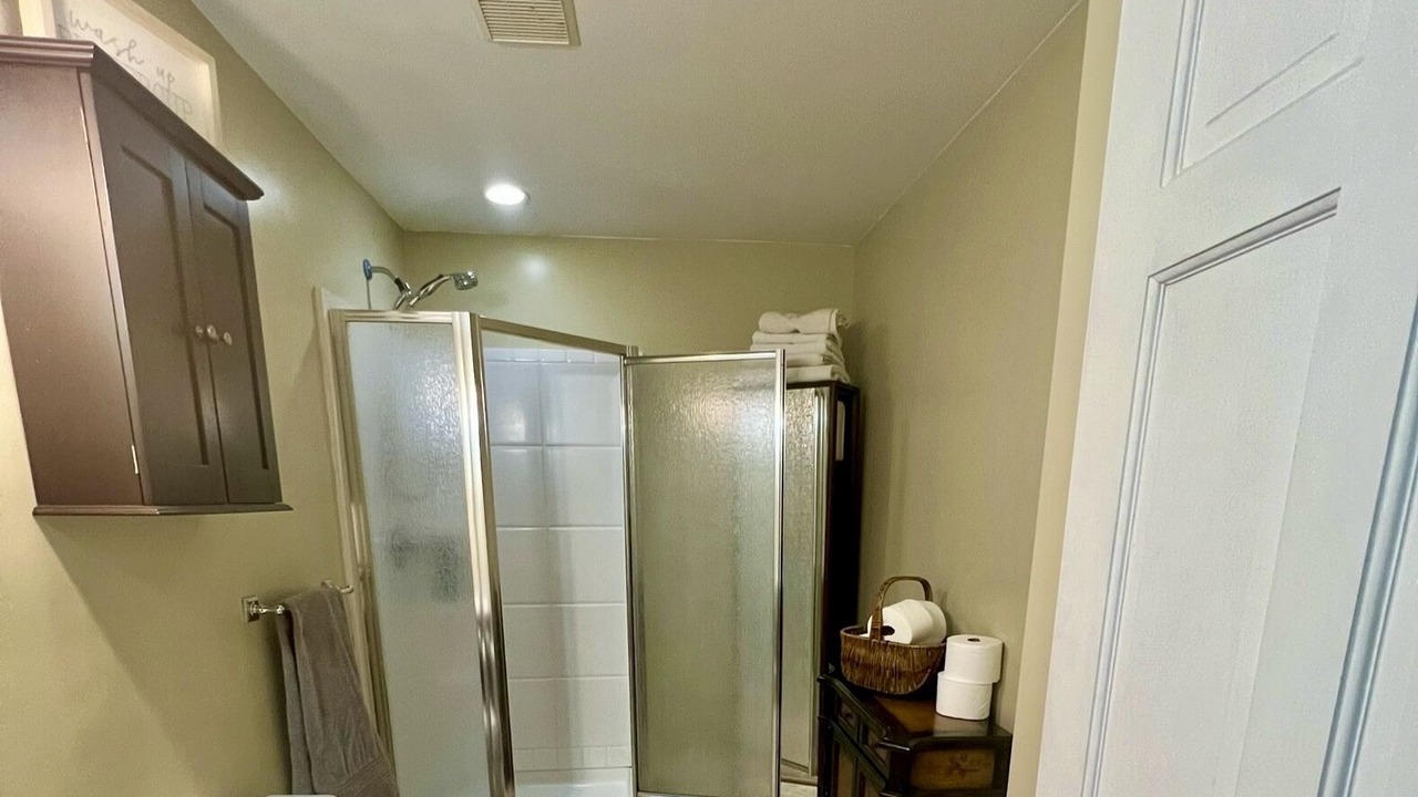Photo of Bathroom in Audubon Park
