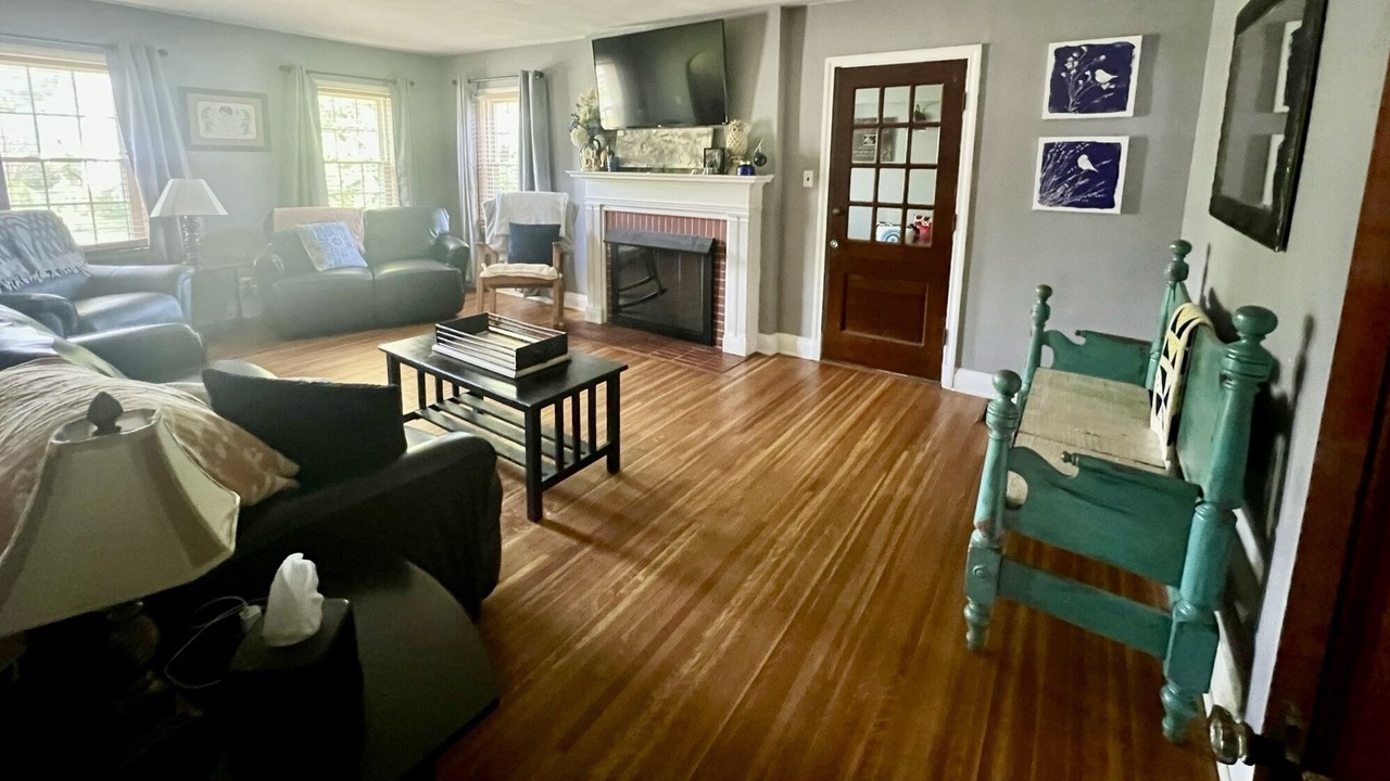 Photo of Livingroom in Audubon Park